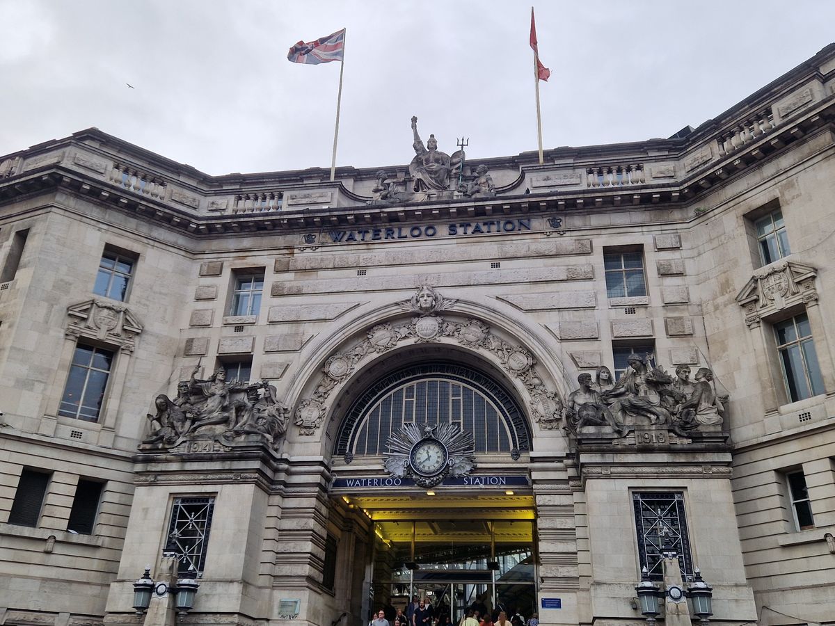 The Victory Arch entrance to Waterloo station