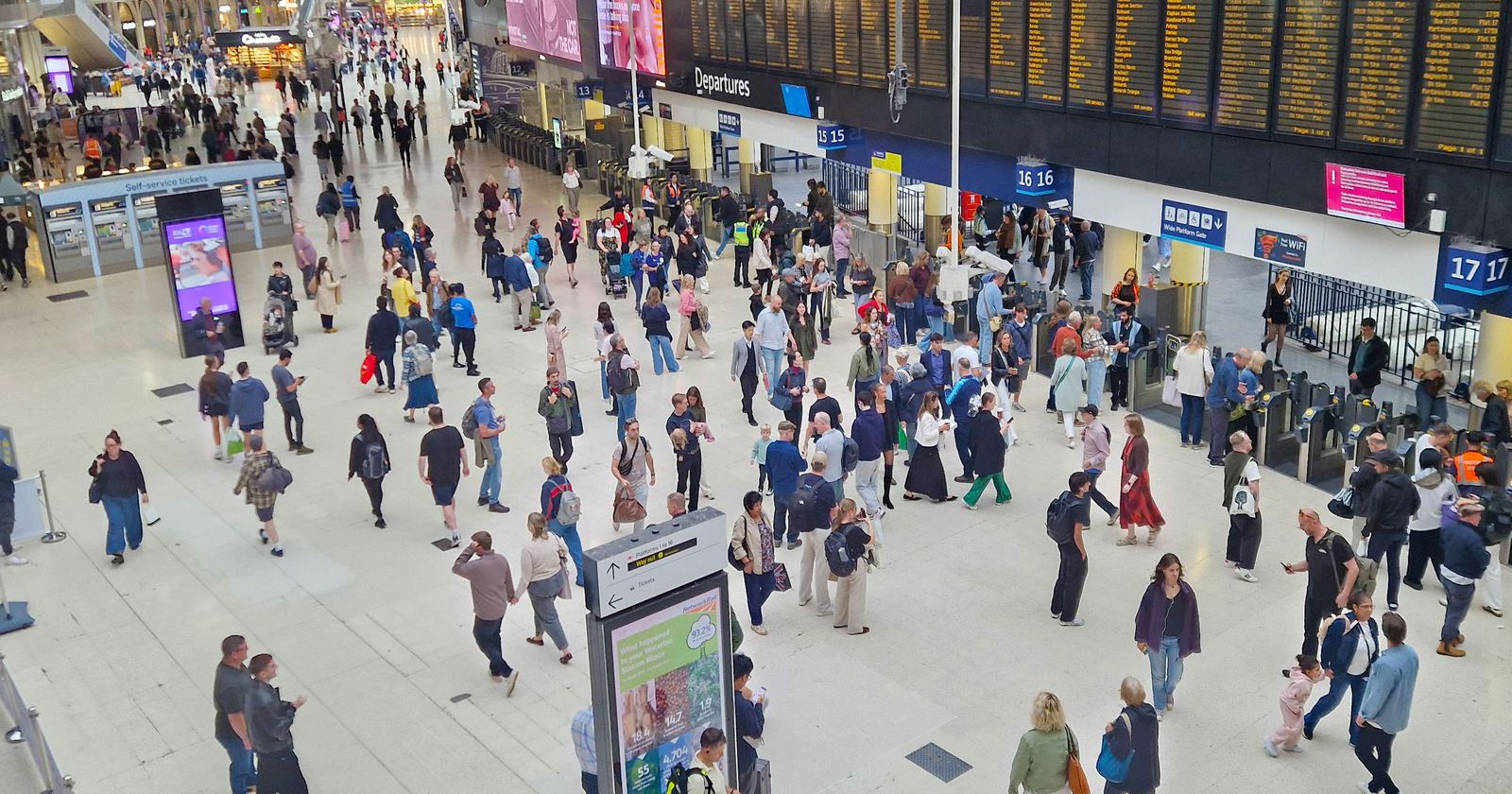 Morning commuters at Waterloo station